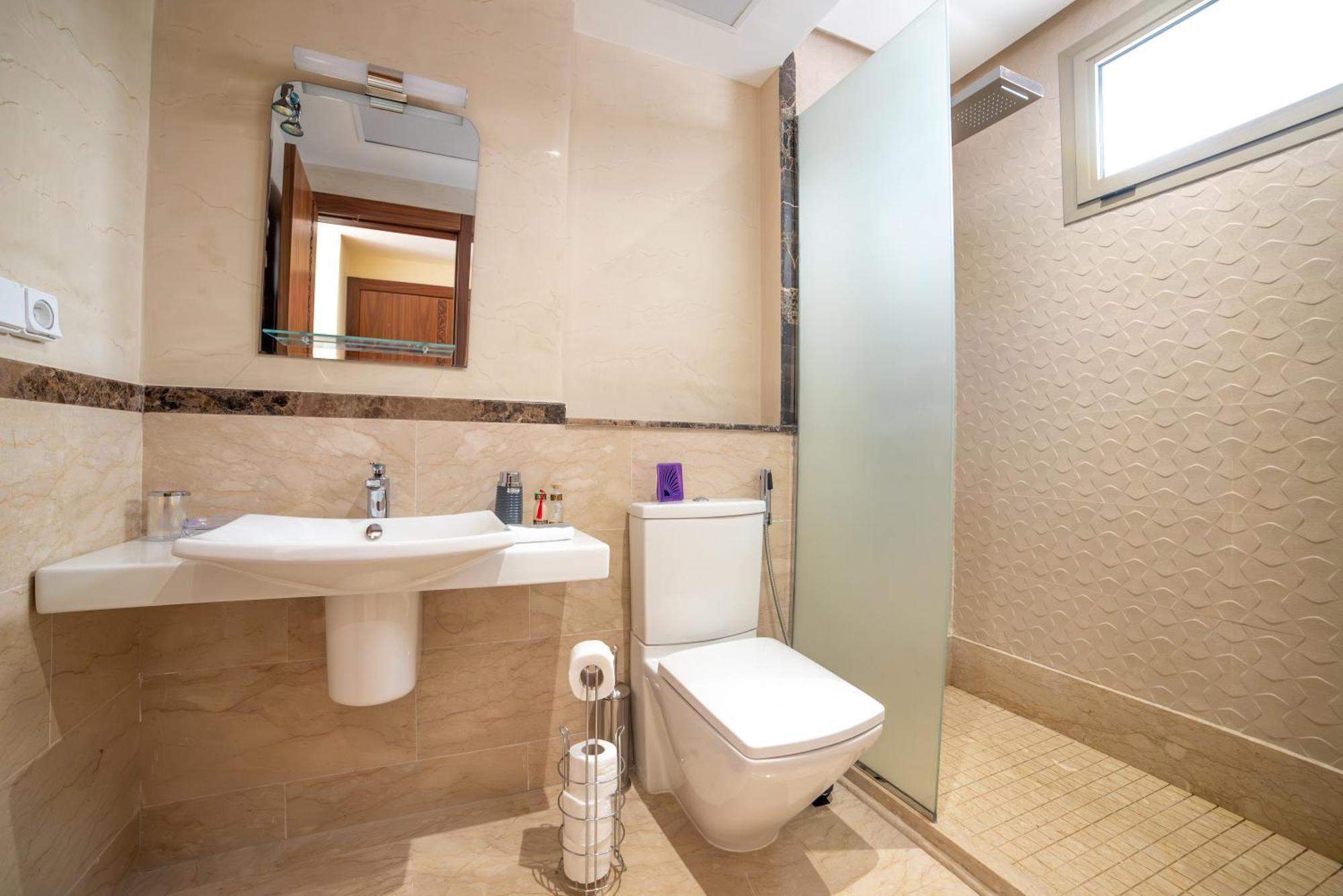Luxury Seafront Apartment 101Sqm With Wi-Fi And Parking Agadir Dış mekan fotoğraf