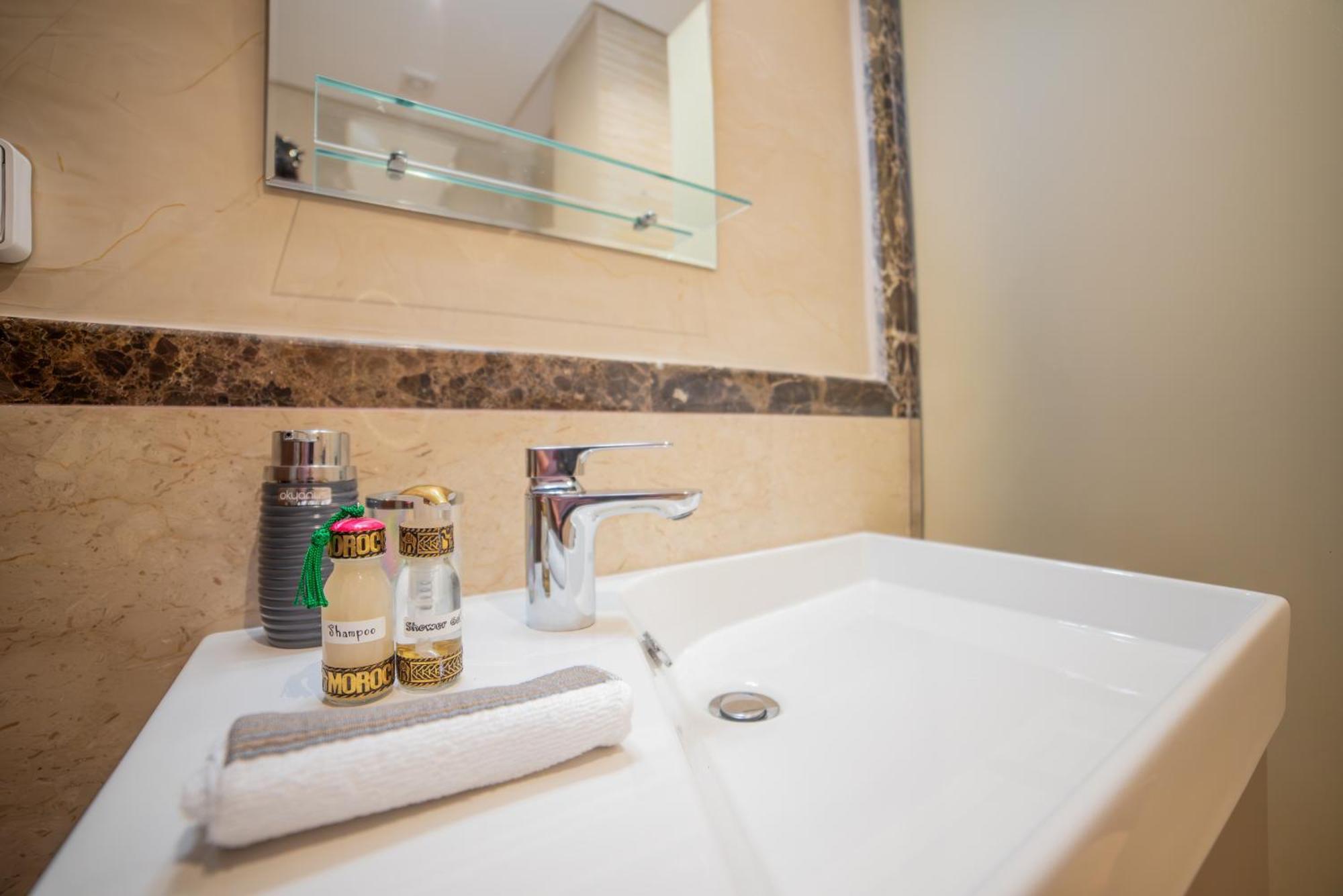 Luxury Seafront Apartment 101Sqm With Wi-Fi And Parking Agadir Dış mekan fotoğraf